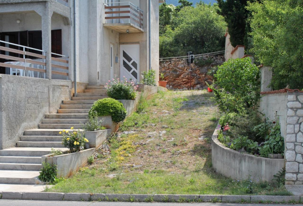Apartments By The Sea Klenovica, Novi Vinodolski - 5581 Esterno foto