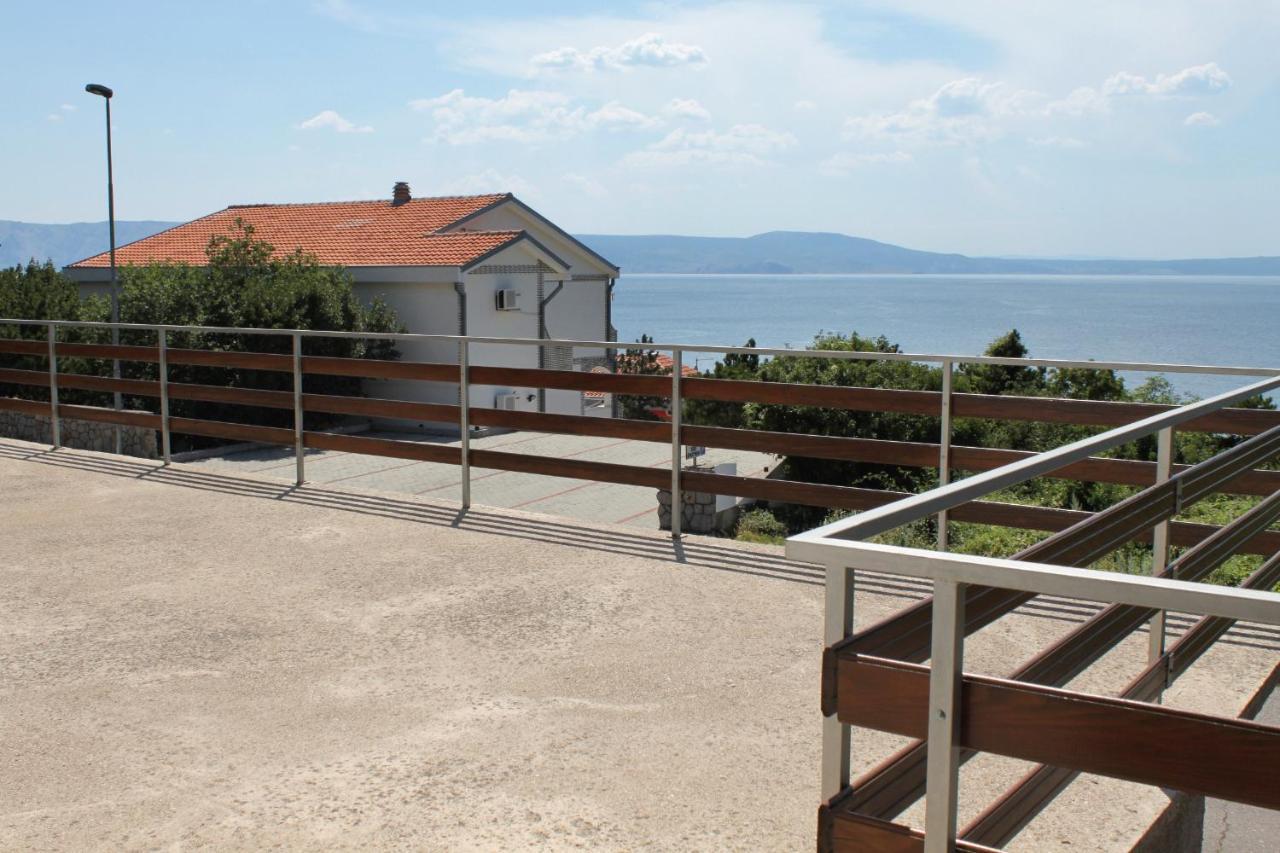 Apartments By The Sea Klenovica, Novi Vinodolski - 5581 Esterno foto