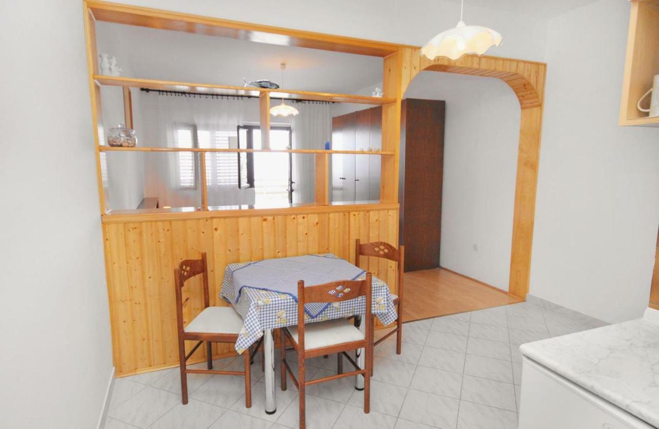 Apartments By The Sea Klenovica, Novi Vinodolski - 5581 Esterno foto